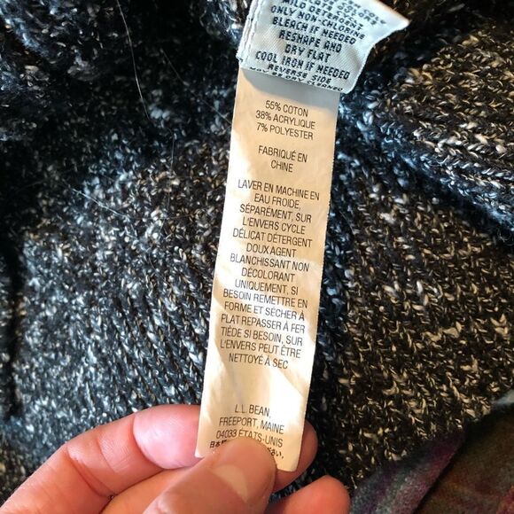 L.l.‎ Bean black & white knit sweater. Size small - Picture 7 of 11